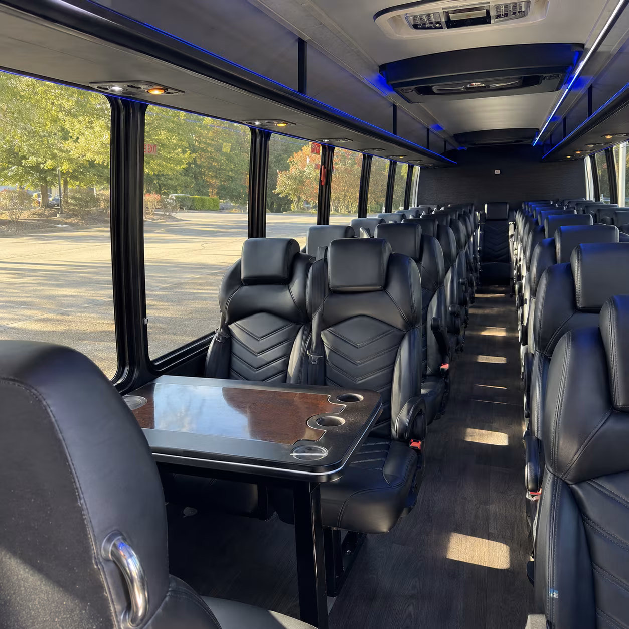 minibus rentals for convention breakout sessions and off site events