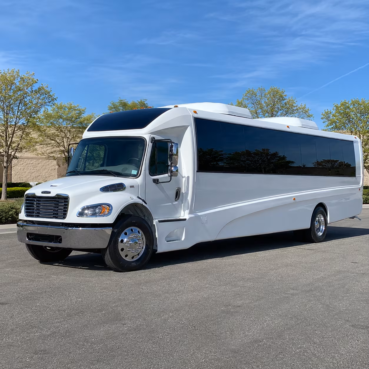 newton 28 passenger minibus