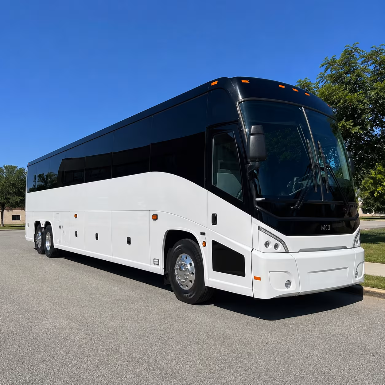 newton 40 passenger charter bus
